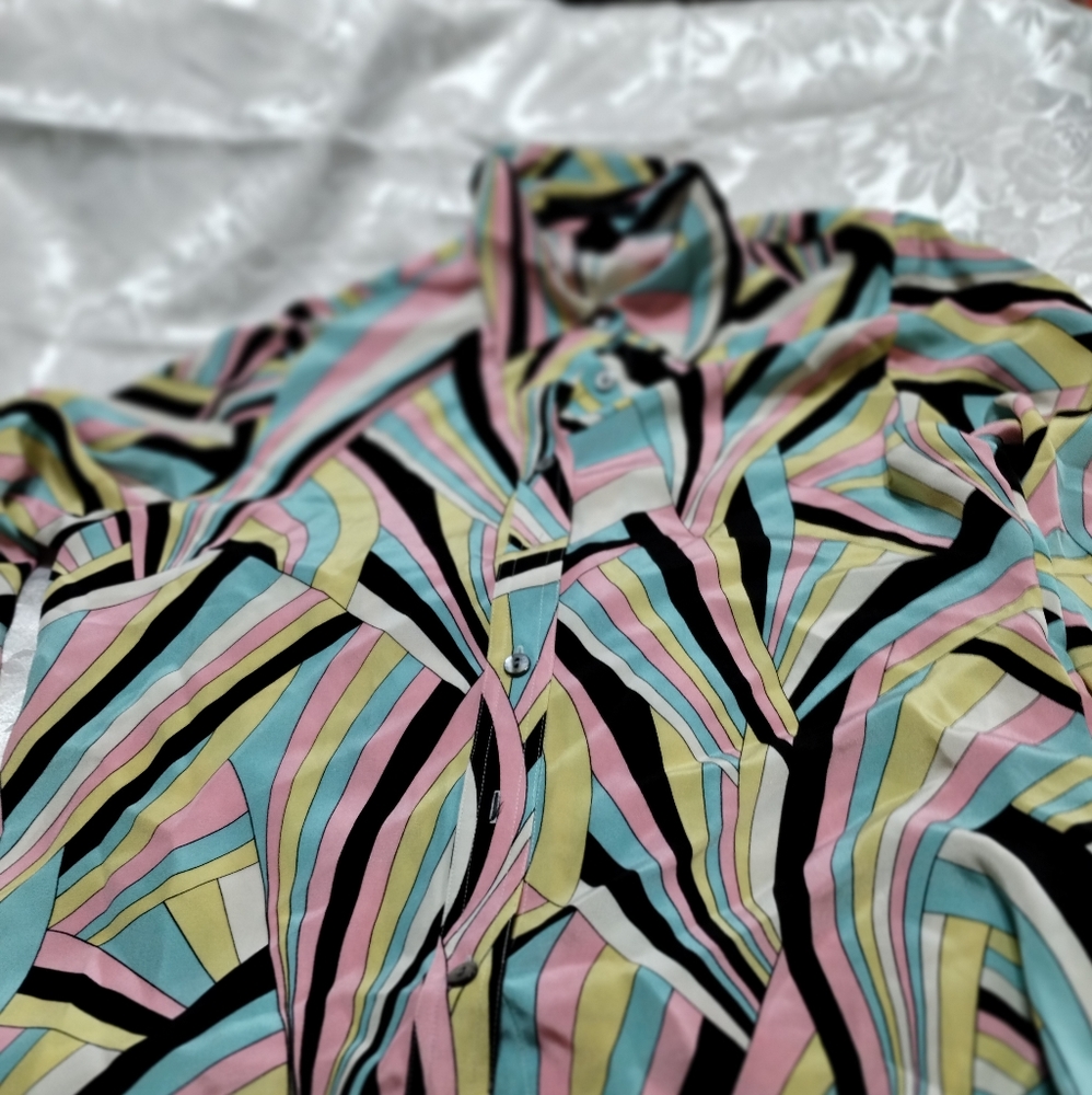 Mel & Lisa button up silk blouse medium